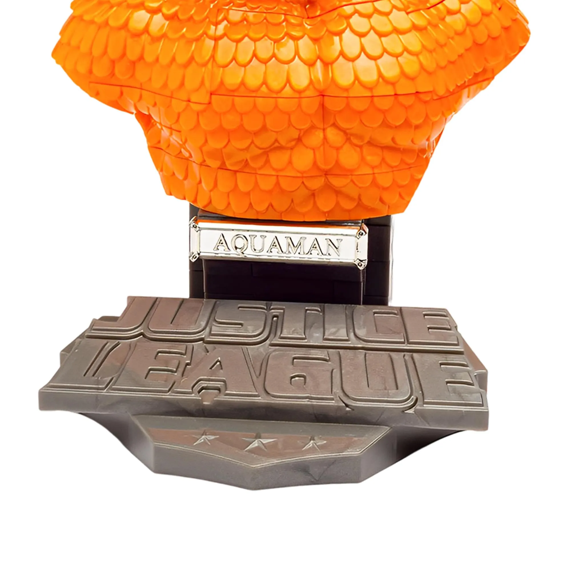 Eaglemoss DC Aquaman 72 Piece 3D Jigsaw Puzzle | Solid Color